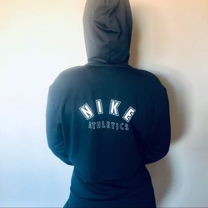 Nike jacket🌹 3/$10 clear out sale🔥✨